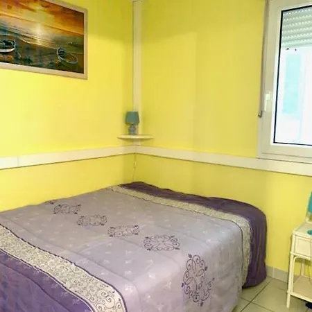 6 Pers, 2 Chambres, Loggia, Piscine Et Parking 50m Du Golf - Ref Azur024a Agde